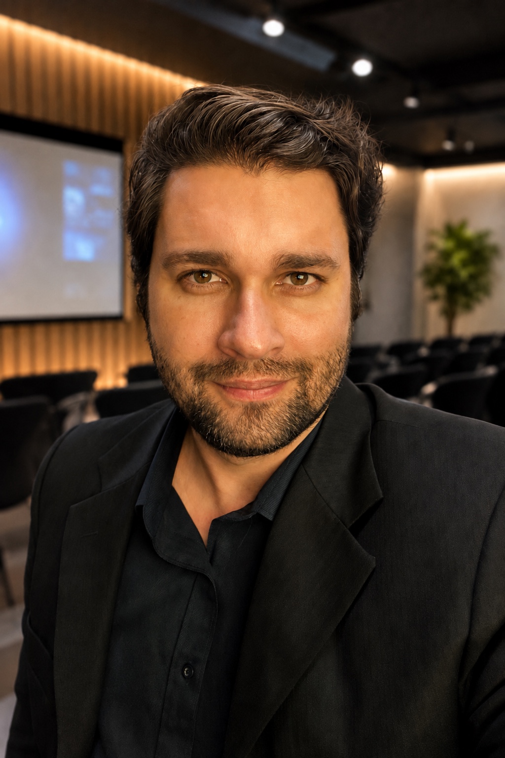 Raphael Sousa Pereira, estrategista de SEO e GEO da Negócio no Mapa
